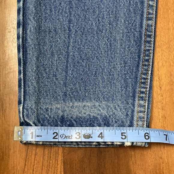 ā¢Vintageā¢Leviās⢠High Waisted Jeans - Picture 10 of 16